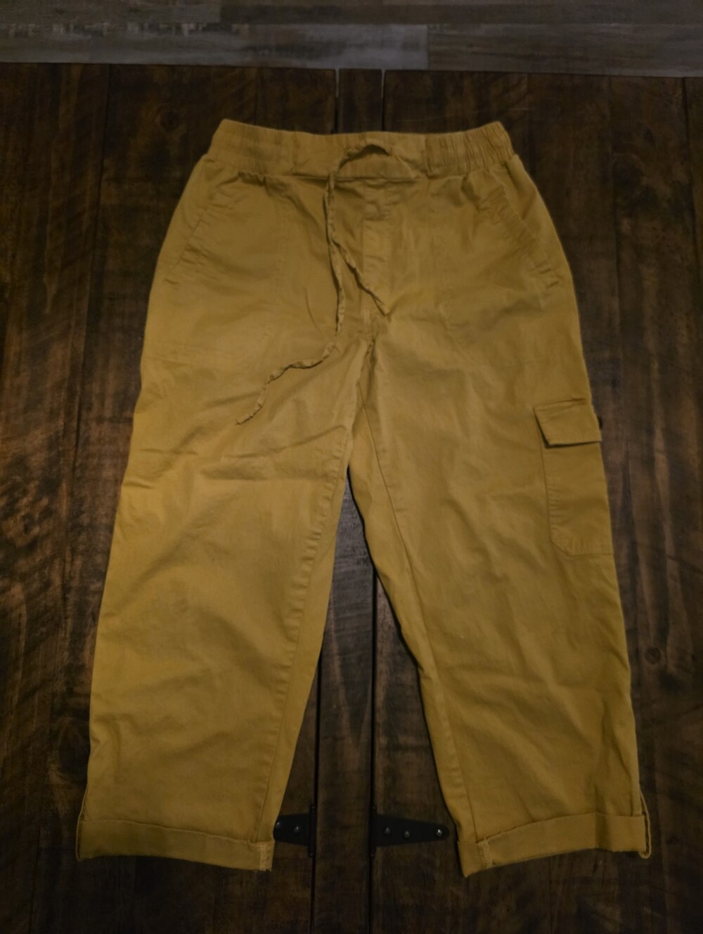 Cato Mustard Capri Pants Size S